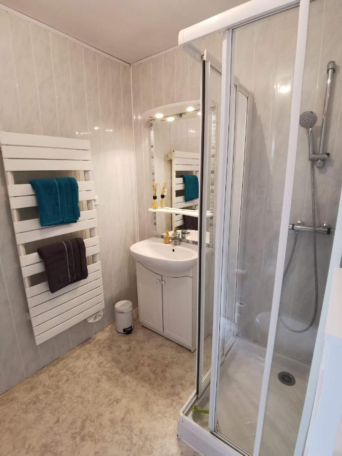 Joli Appartement, 1 Chambre, Au Coeur De Mouilleron St Germain מראה חיצוני תמונה